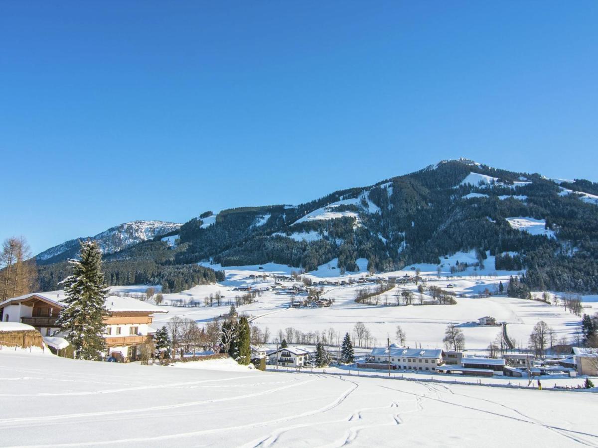 Luxurious Holiday Home With Terrace In Tyrol Brixen im Thale Extérieur photo